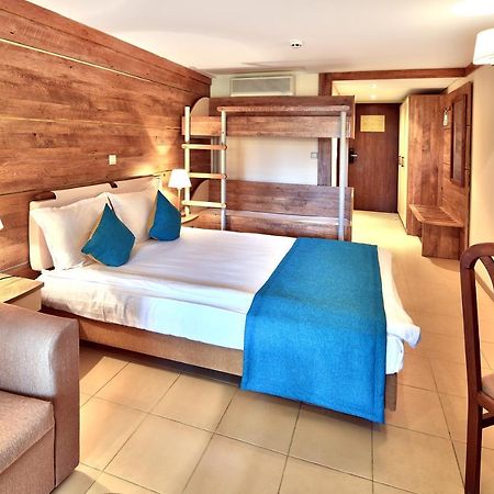 Les Magnolias Hotel Primorsko Luaran gambar