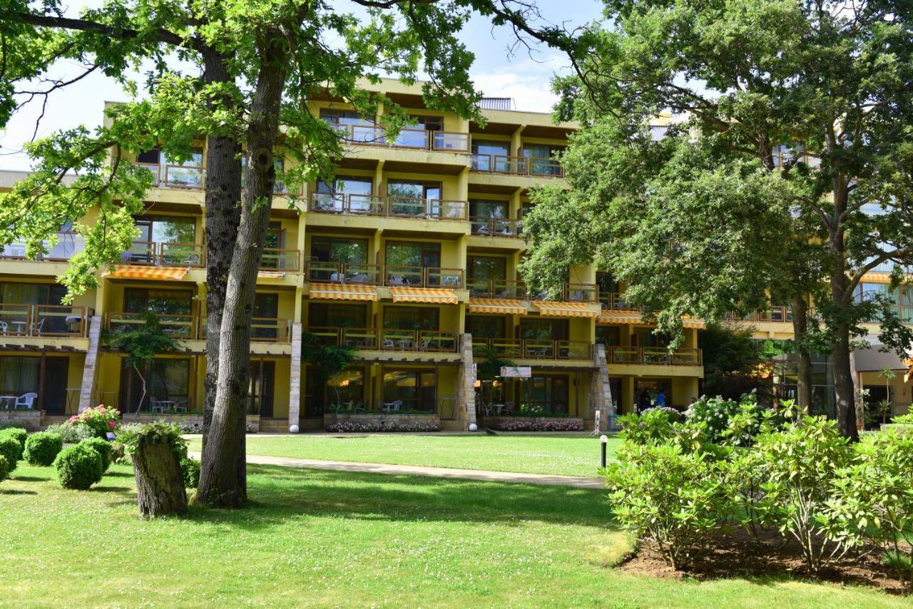 Les Magnolias Hotel Primorsko Luaran gambar