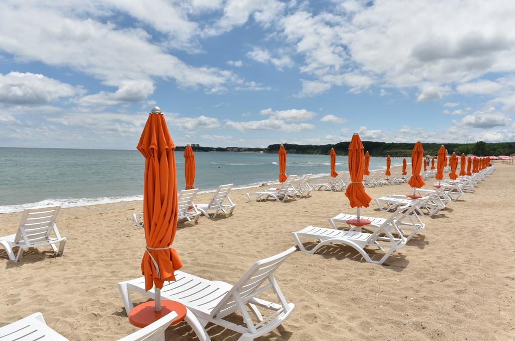 Les Magnolias Hotel Primorsko Luaran gambar