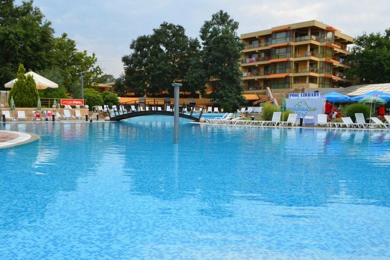 Les Magnolias Hotel Primorsko Luaran gambar